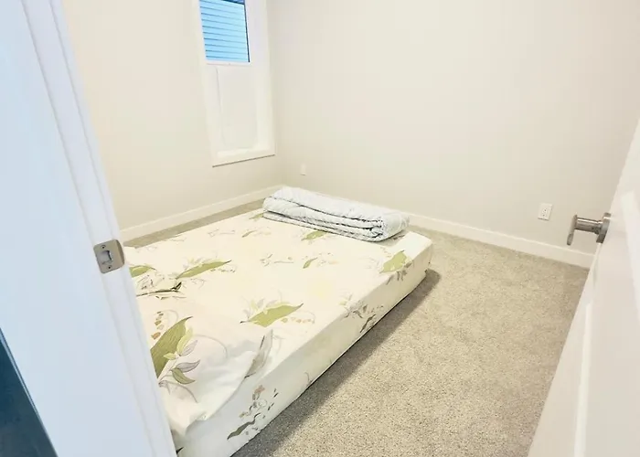Private Room Minutes To Calgary Airport Yyc, Downtown, Banff